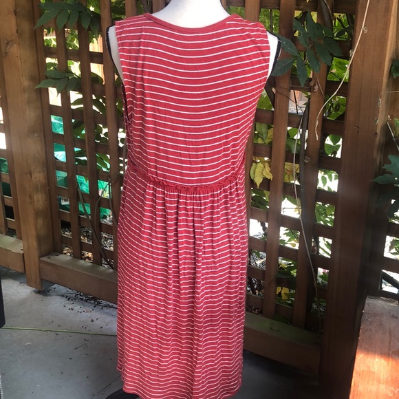 Max Studio red/white casual dress - Picture 2 of 4